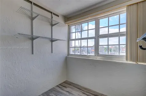 12909 SW 61 Miami FL 33183