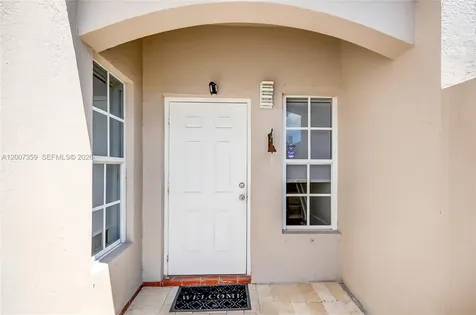 12909 SW 61 Miami FL 33183