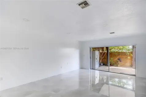 12909 SW 61 Miami FL 33183