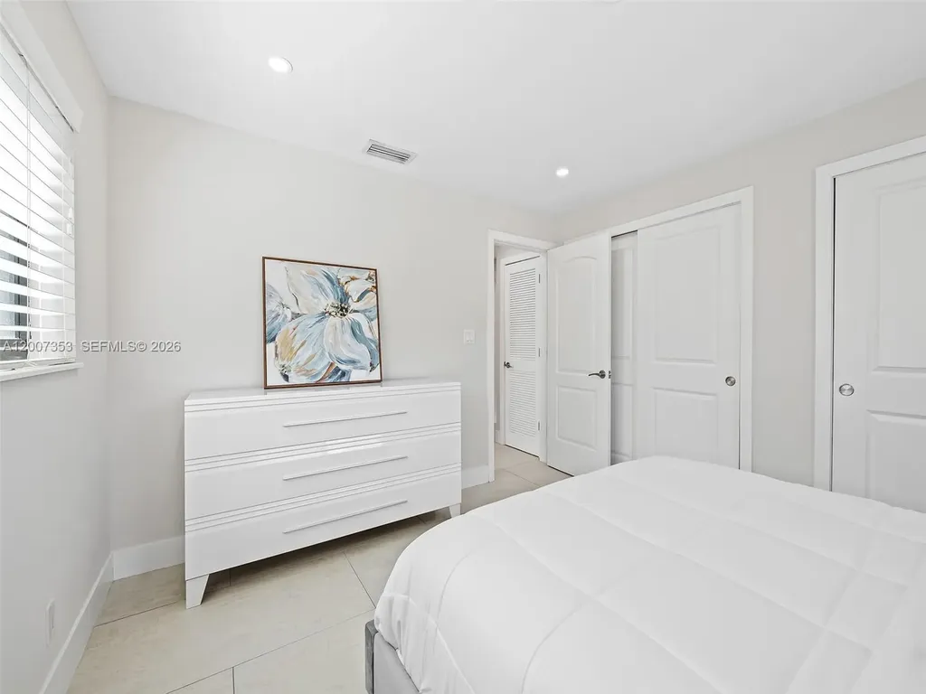 1305 SE 1st Street Fort Lauderdale FL 33301