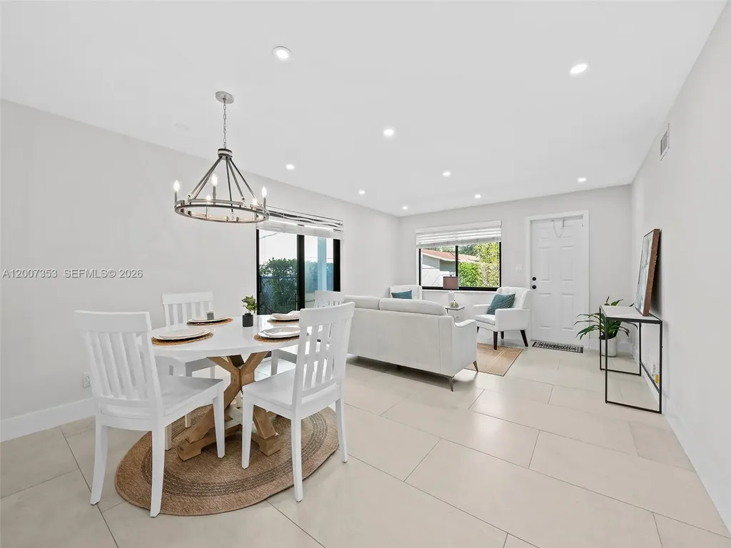 1305 SE 1st Street Fort Lauderdale FL 33301