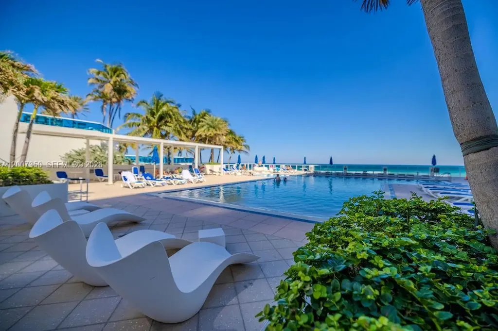 2751 S Ocean Drive Hollywood FL 33019