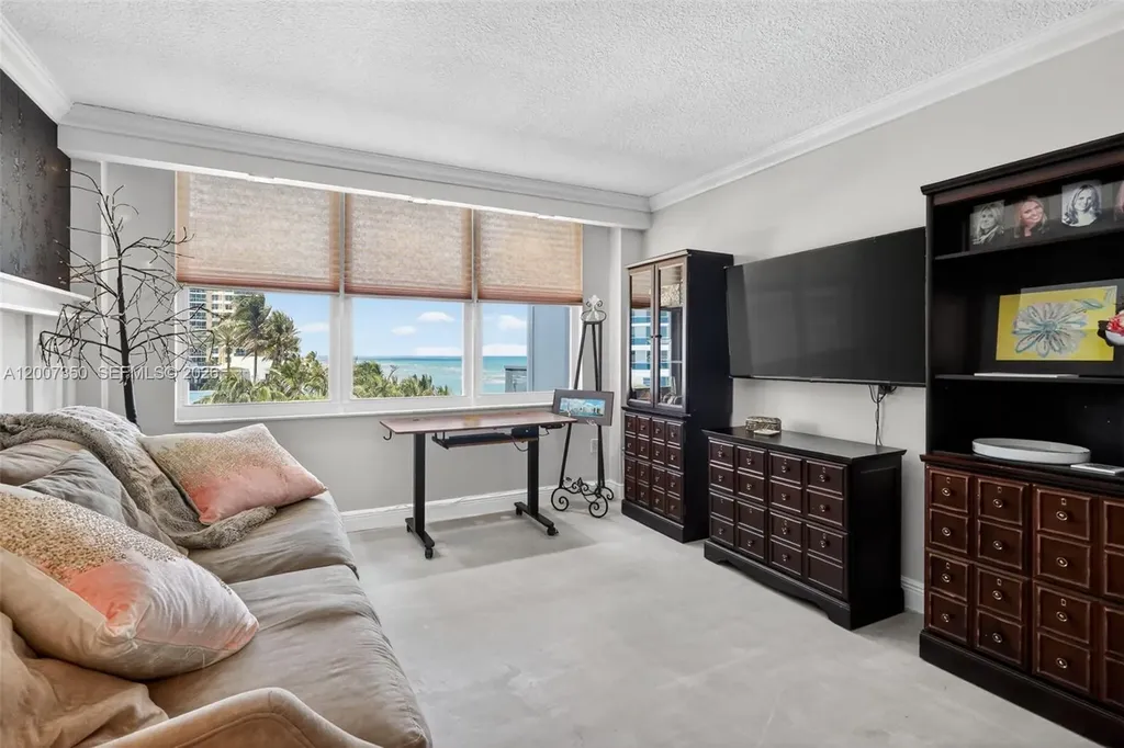 2751 S Ocean Drive Hollywood FL 33019