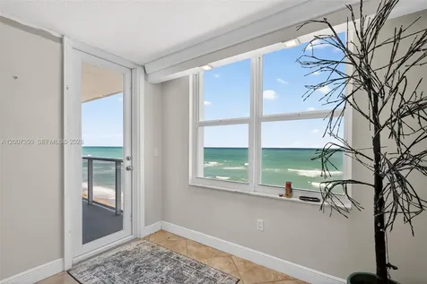 2751 S Ocean Drive Hollywood FL 33019
