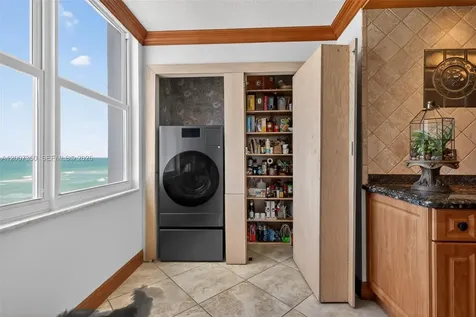 2751 S Ocean Drive Hollywood FL 33019