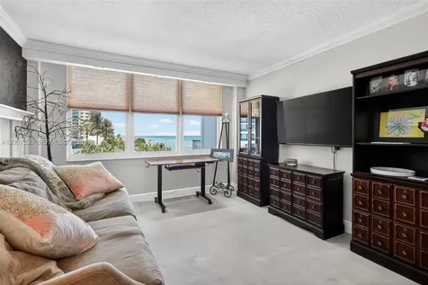 2751 S Ocean Drive Hollywood FL 33019
