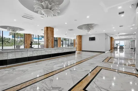2751 S Ocean Drive Hollywood FL 33019
