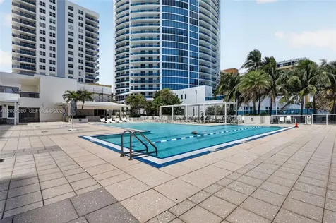2751 S Ocean Drive Hollywood FL 33019