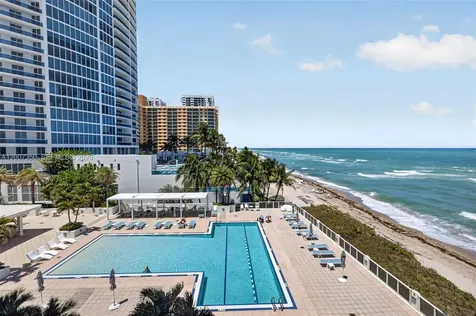 2751 S Ocean Drive Hollywood FL 33019