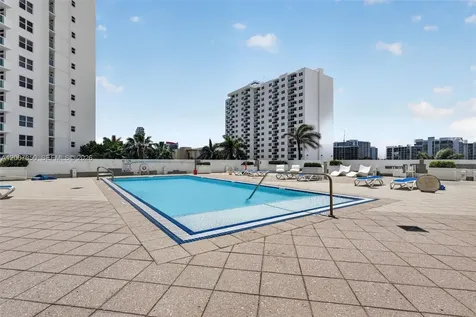 2751 S Ocean Drive Hollywood FL 33019