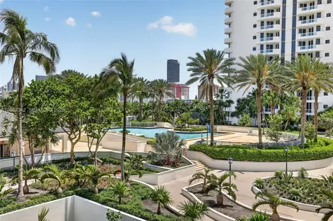 21205 Yacht Club Drive Aventura FL 33180