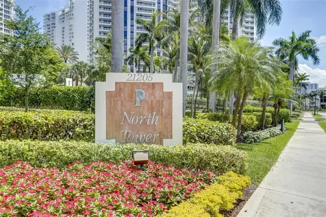 21205 Yacht Club Drive Aventura FL 33180