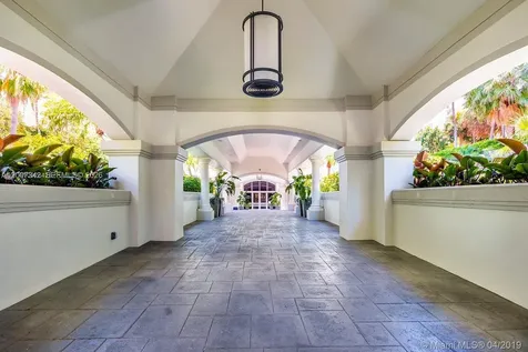 21205 Yacht Club Drive Aventura FL 33180