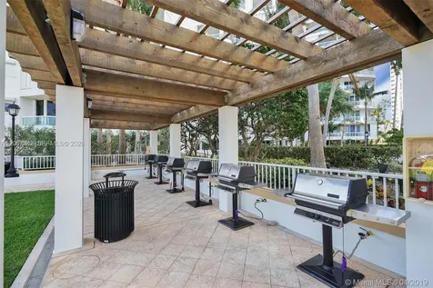 21205 Yacht Club Drive Aventura FL 33180