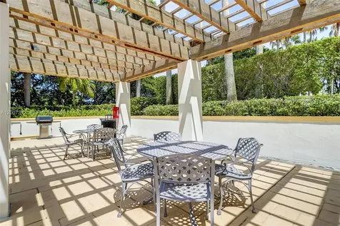 21205 Yacht Club Drive Aventura FL 33180
