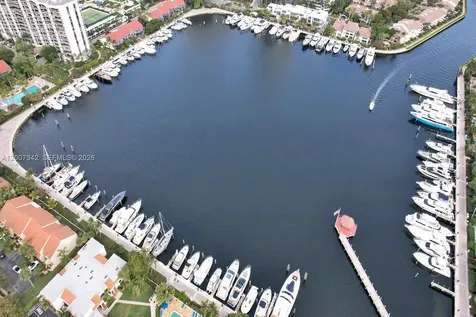 21205 Yacht Club Drive Aventura FL 33180