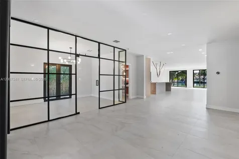 550 S Shore Drive Miami Beach FL 33141