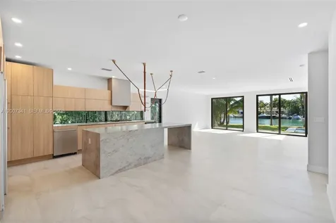 550 S Shore Drive Miami Beach FL 33141