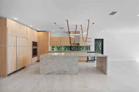 550 S Shore Drive Miami Beach FL 33141