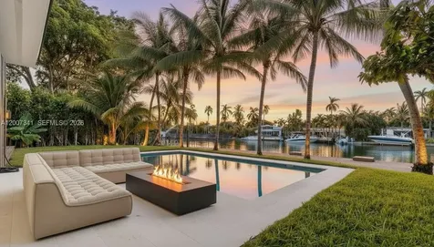 550 S Shore Drive Miami Beach FL 33141