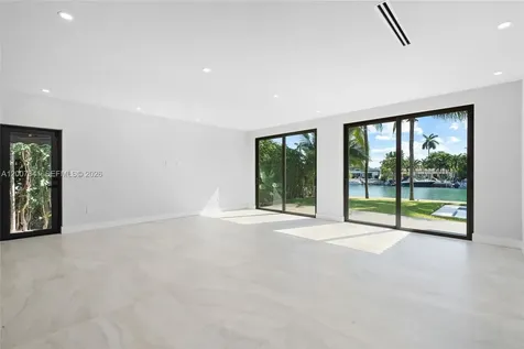 550 S Shore Drive Miami Beach FL 33141