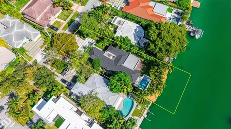 550 S Shore Drive Miami Beach FL 33141