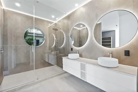 550 S Shore Drive Miami Beach FL 33141