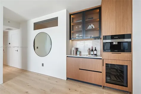 6365 Collins Avenue Miami Beach FL 33141