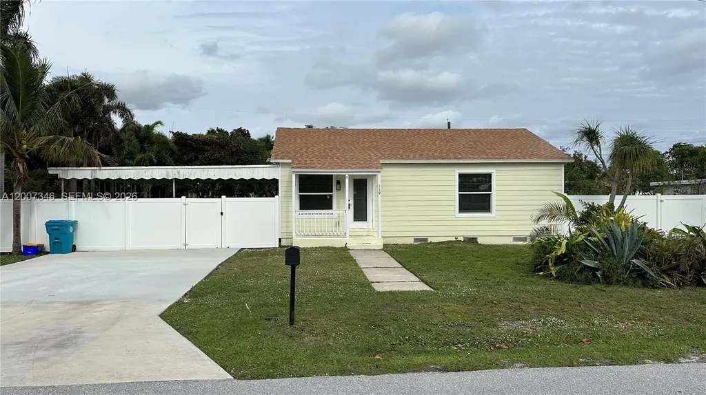 119 SW 8th Avenue Boynton Beach FL 33435
