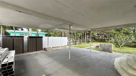 119 SW 8th Avenue Boynton Beach FL 33435