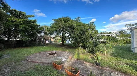 119 SW 8th Avenue Boynton Beach FL 33435