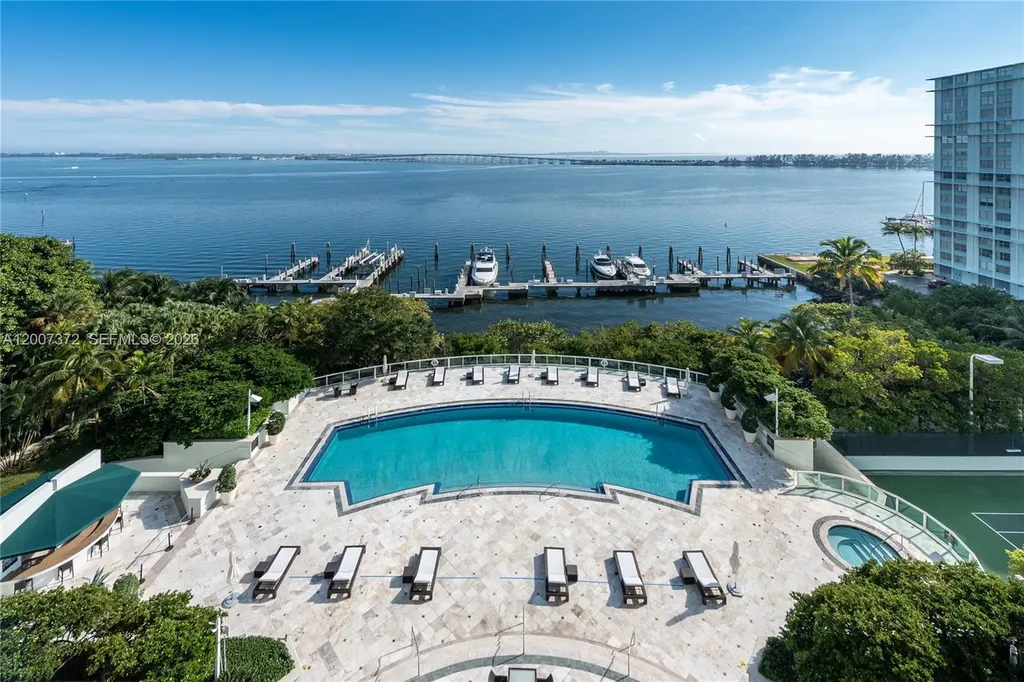 1643 Brickell Avenue Miami FL 33129