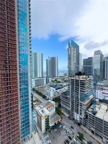 20 NE 11th Street Miami FL 33132