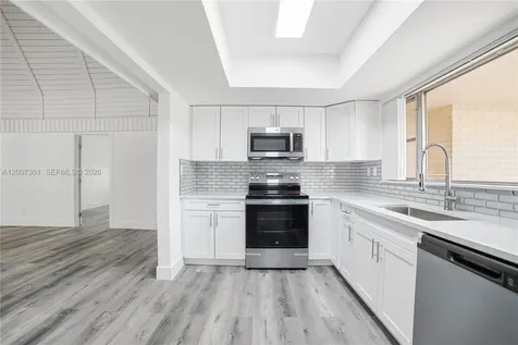 5201 Yellow Pine Lane Tamarac FL 33319