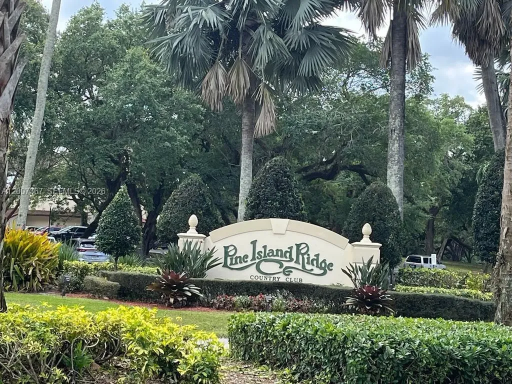1518 Whitehall Drive Davie FL 33324