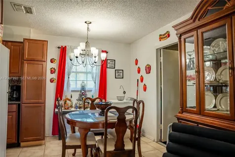 6924 Holly Creek Road Orlando FL 32798