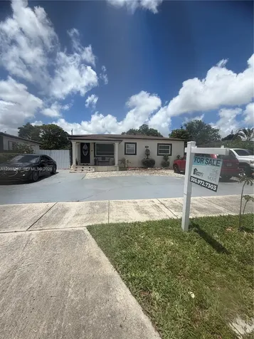 571 E 60th Street Hialeah FL 33013