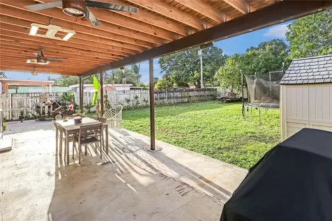 571 E 60th Street Hialeah FL 33013
