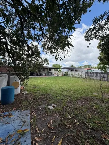 571 E 60th Street Hialeah FL 33013