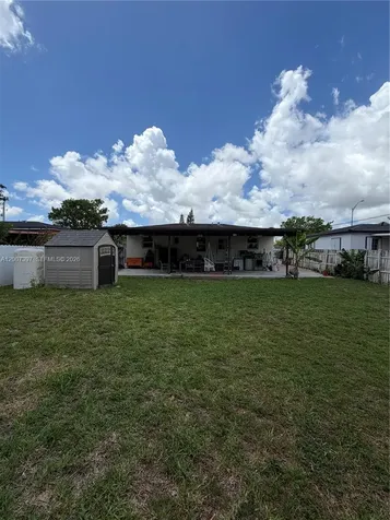 571 E 60th Street Hialeah FL 33013