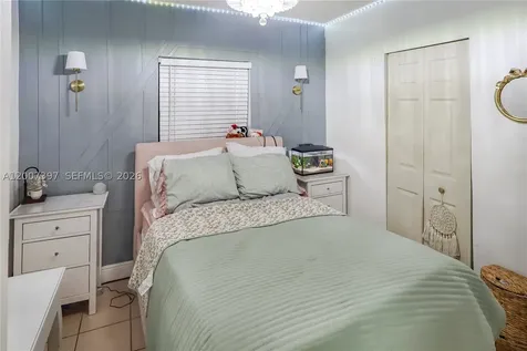 571 E 60th Street Hialeah FL 33013