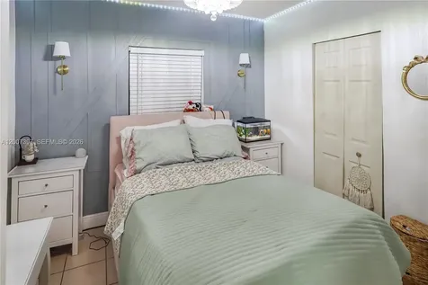 571 E 60th Street Hialeah FL 33013