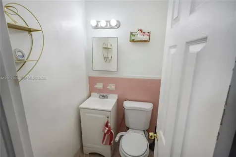 571 E 60th Street Hialeah FL 33013