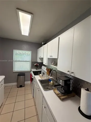 571 E 60th Street Hialeah FL 33013