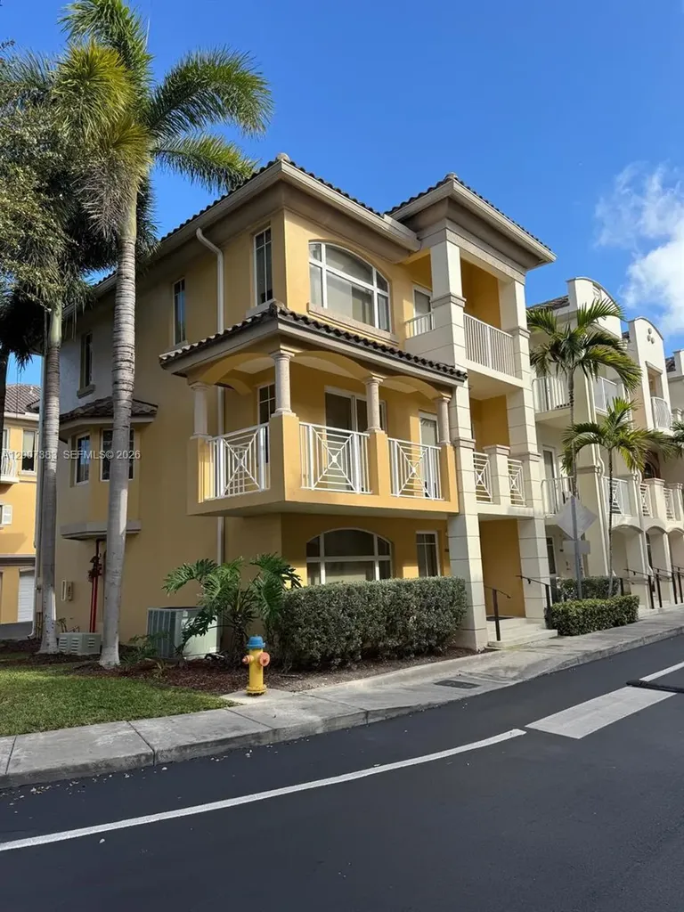 18421 NE 27th Court Aventura FL 33160