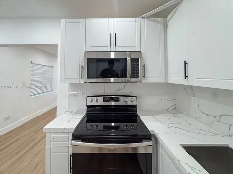 6322 NE 1st Place Miami FL 33138