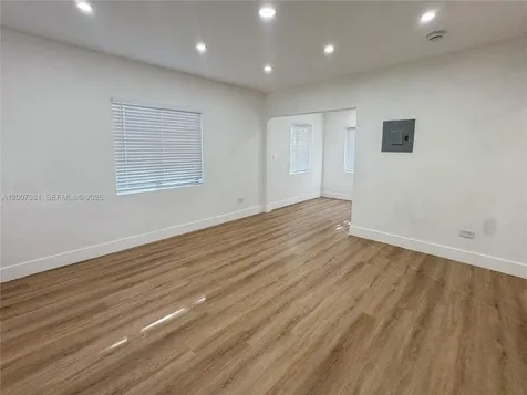 6322 NE 1st Place Miami FL 33138