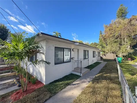 6322 NE 1st Place Miami FL 33138