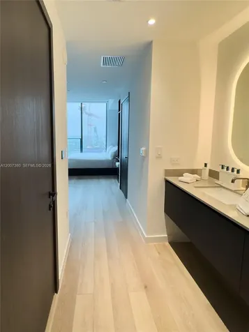 20 NE 11th Street Miami FL 33132