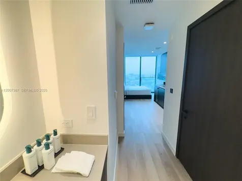 20 NE 11th Street Miami FL 33132